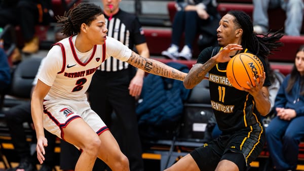 20–0 and 17–0 Runs by Titans Overwhelm Norse in Road Loss